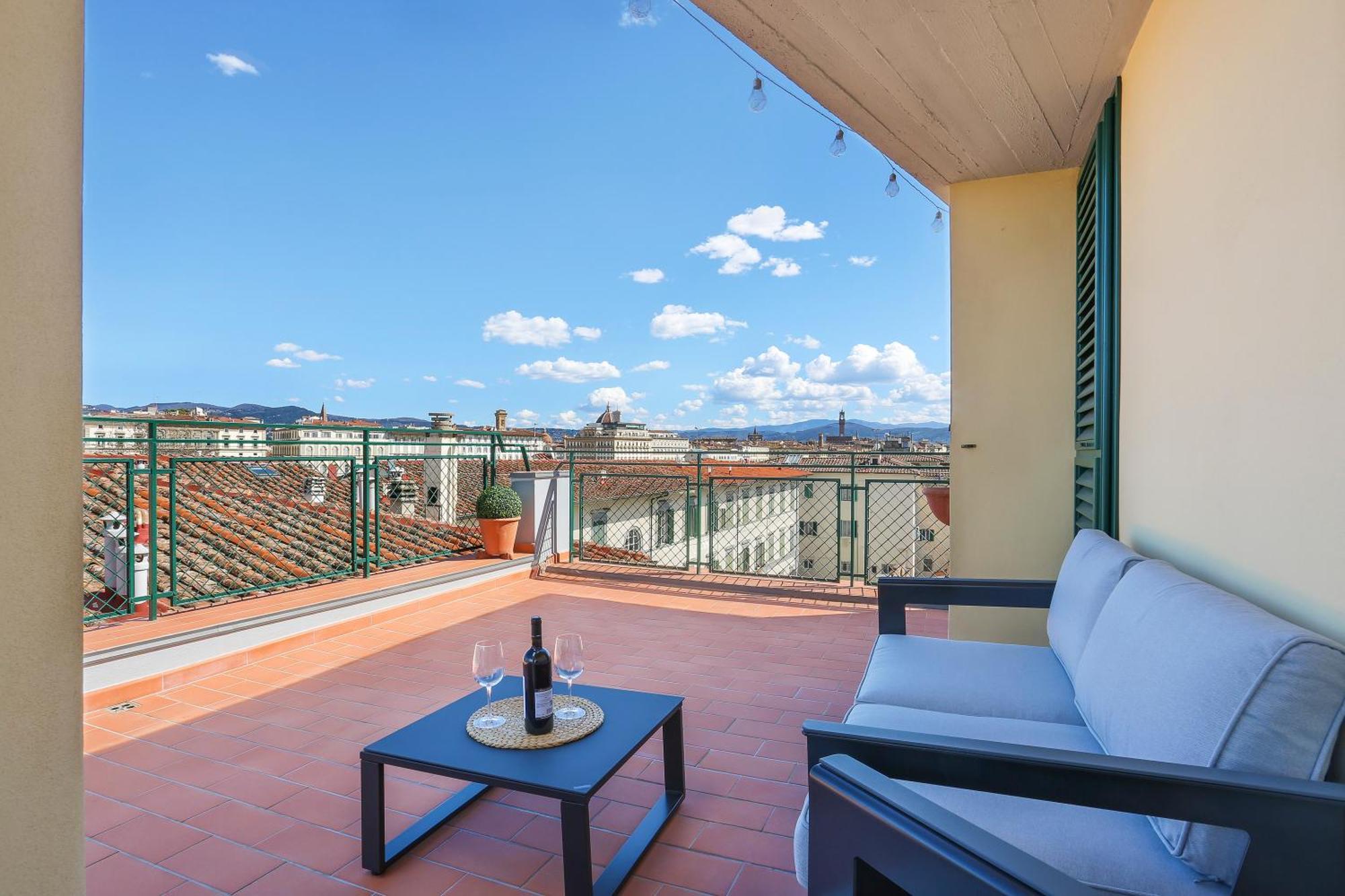 Appartement Penthouse With Big Terrace In Oltrarno *