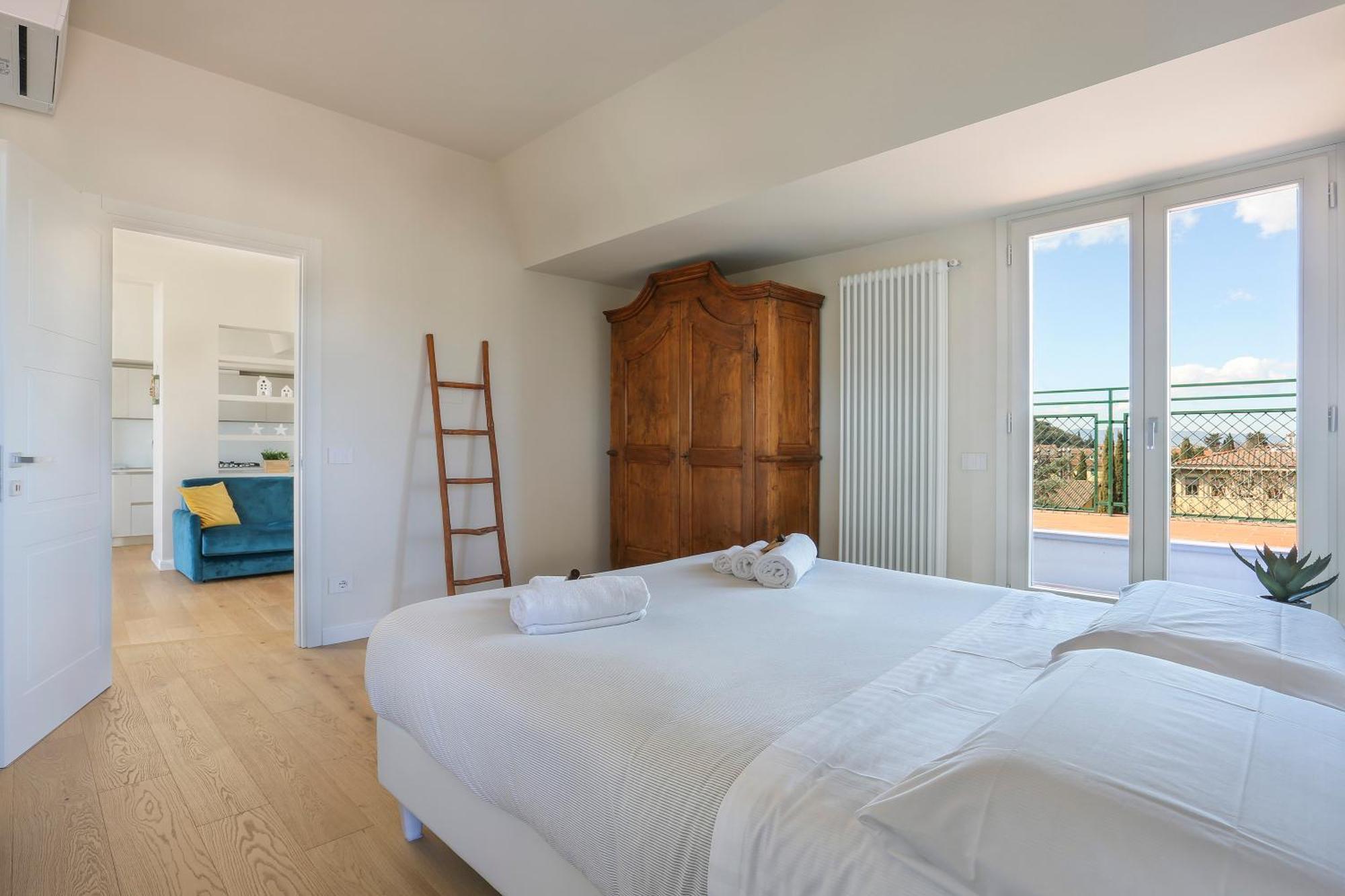Penthouse With Big Terrace In Oltrarno Apartment Florence